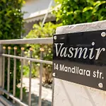 Vasmir Apartment