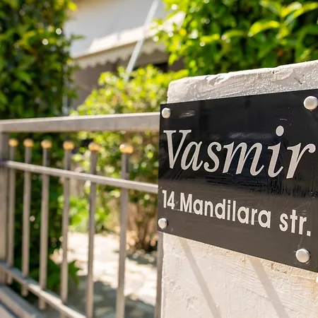 Vasmir Apartman